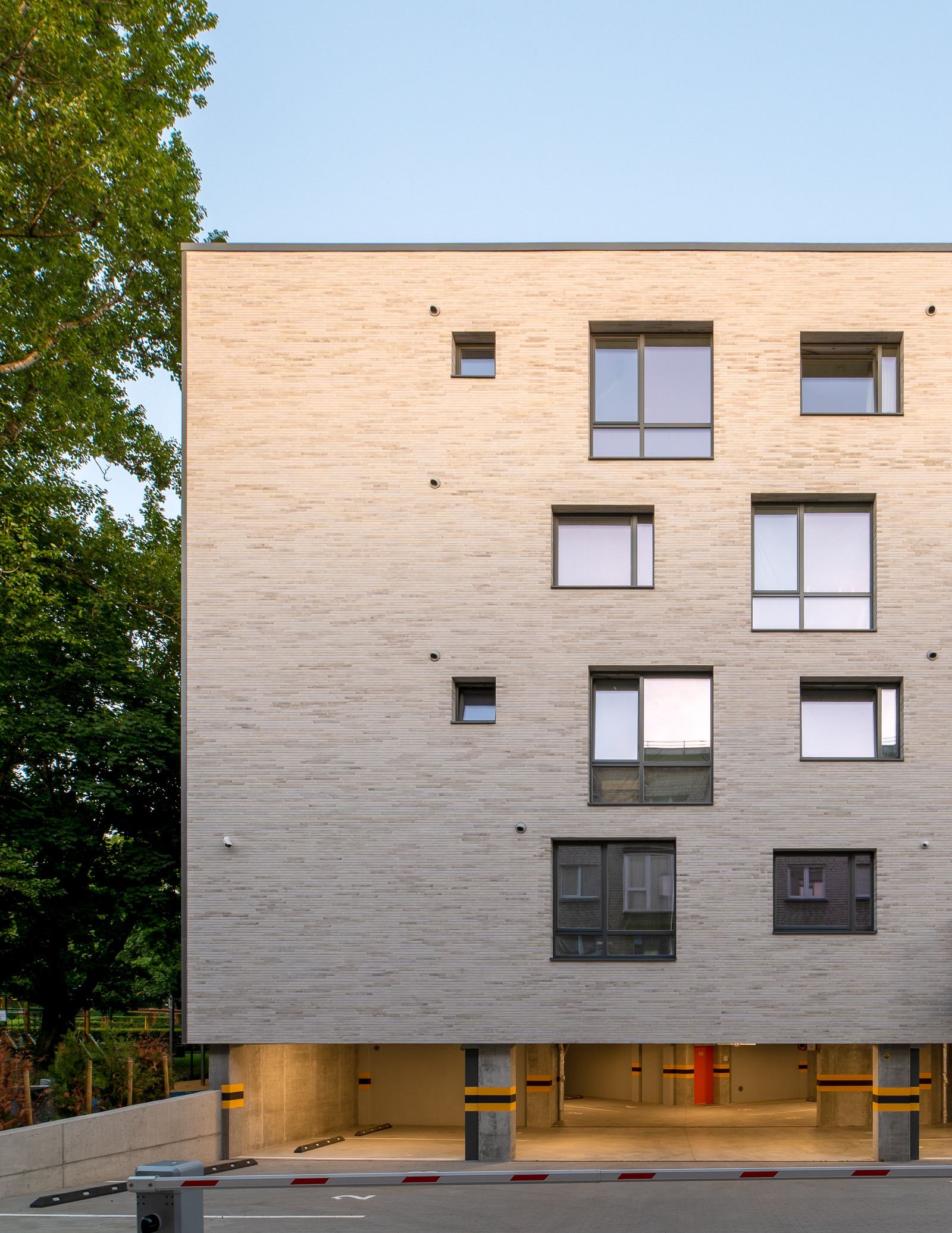 Daugiabutis namas Vilkpėdėje