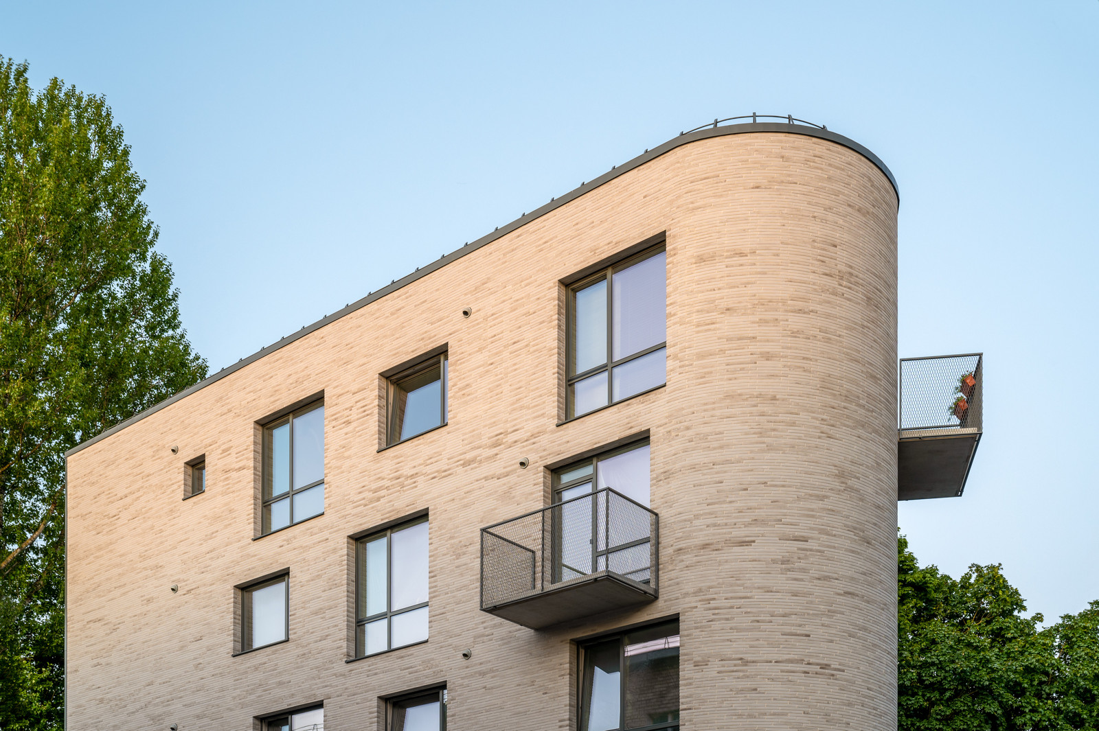 Daugiabutis namas Vilkpėdėje