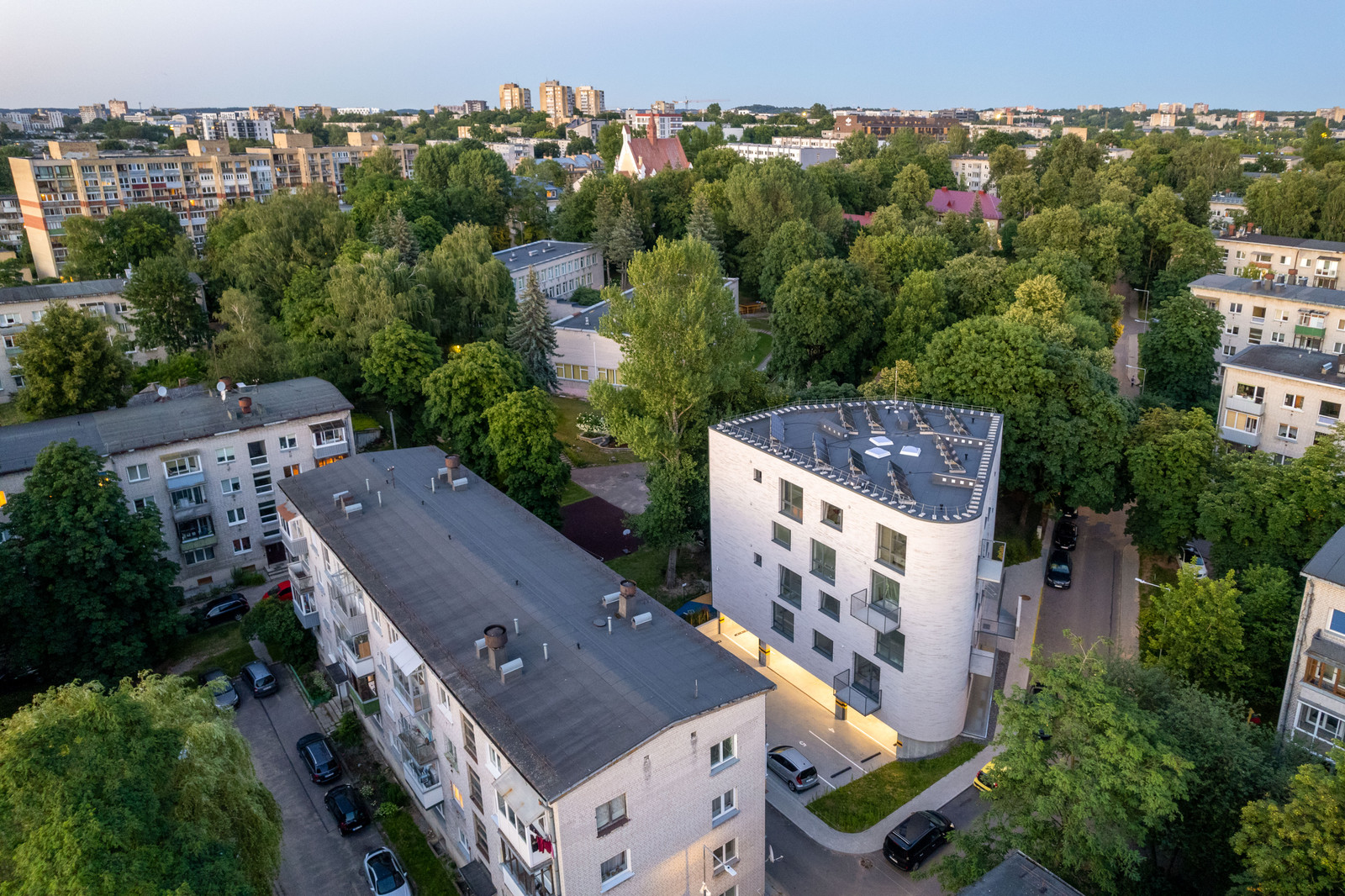 Daugiabutis namas Vilkpėdėje