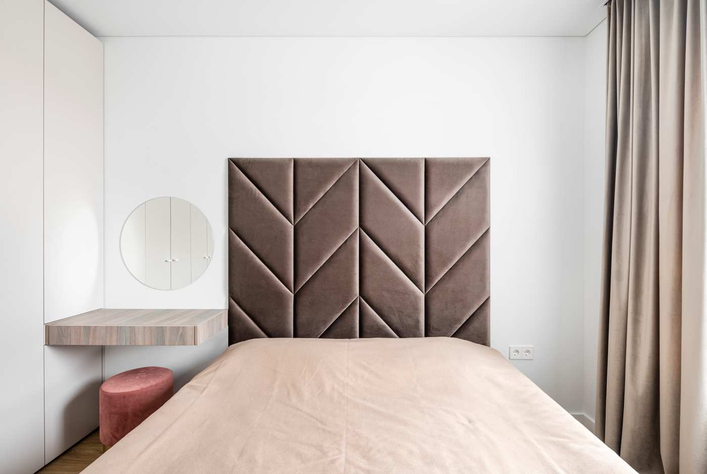 424F8E06-9C57-4555-84C0-F4B7C9BD2EC8