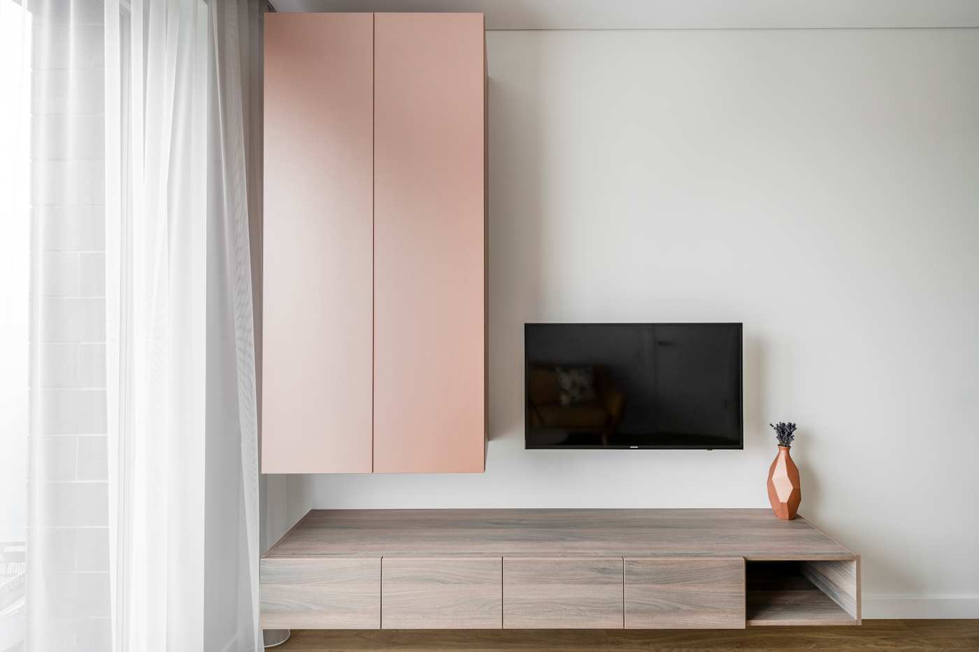 BB65EB8B-BC5A-4F91-96CC-9BDEAB154B9B