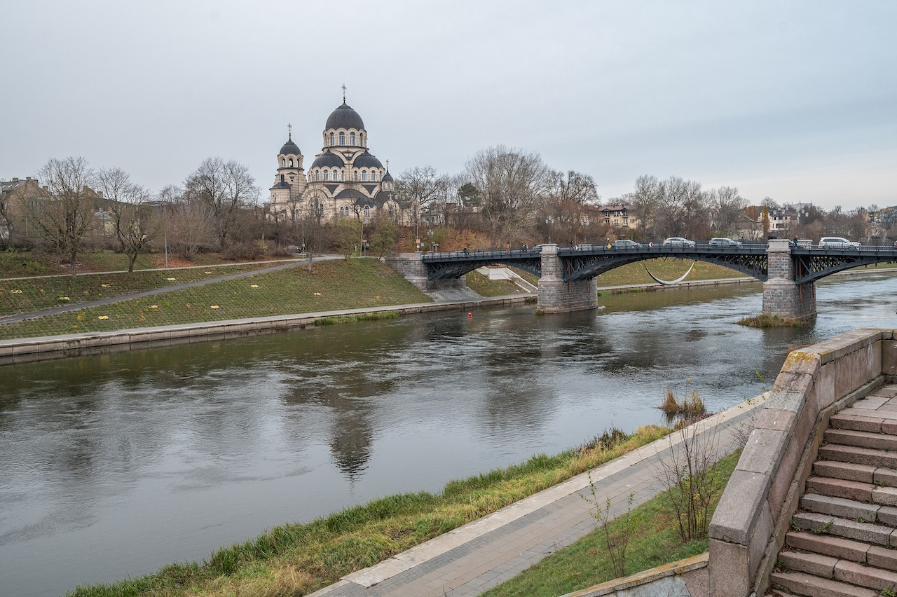 AIV_1909